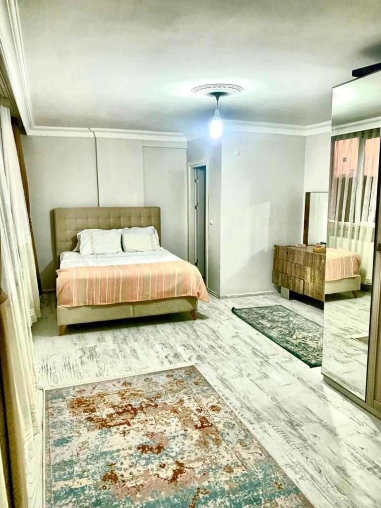 Ahmet Teacher Hotel, 5 Minutes From The Airport Arnavutkoy Екстер'єр фото